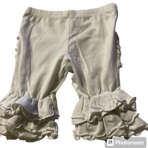 3/$15 Ruffle Butts White Shorts Infants 12-18 Months Girls
